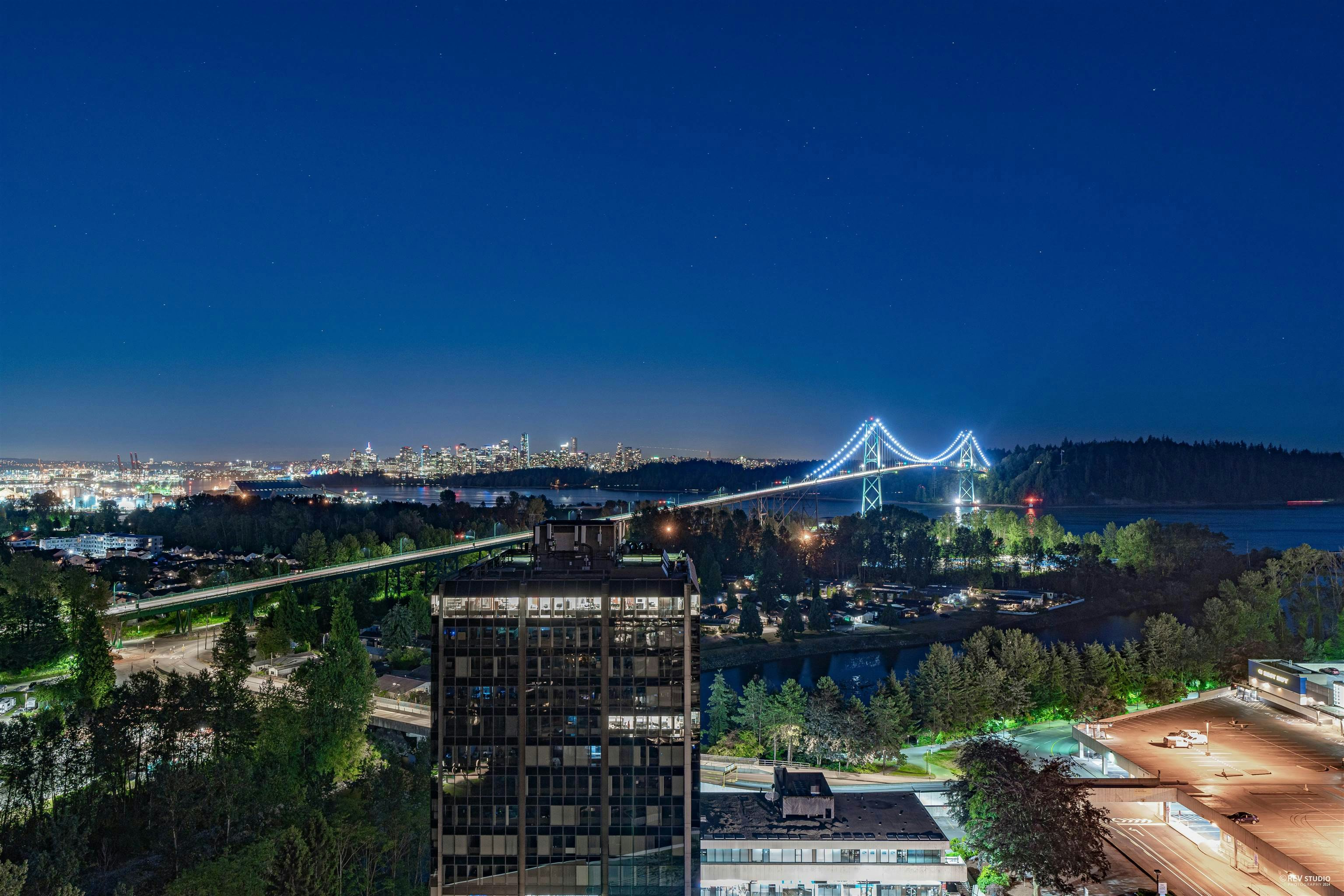 PH3-338 Taylor Way, West Vancouver, BC, V7T 2Y1