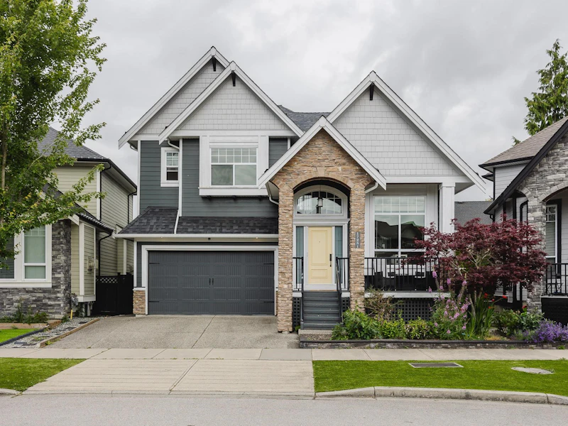 17251 0b Avenue, Surrey BC V3Z 8L2