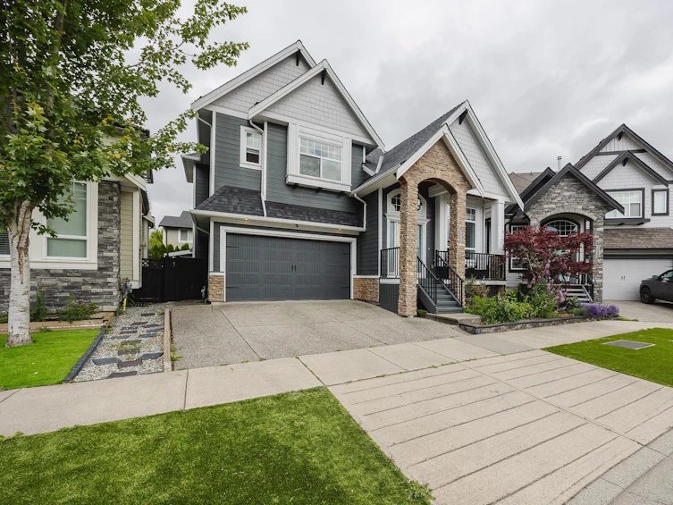 17251 0b Avenue, Surrey, BC, V3Z 8L2 - 2