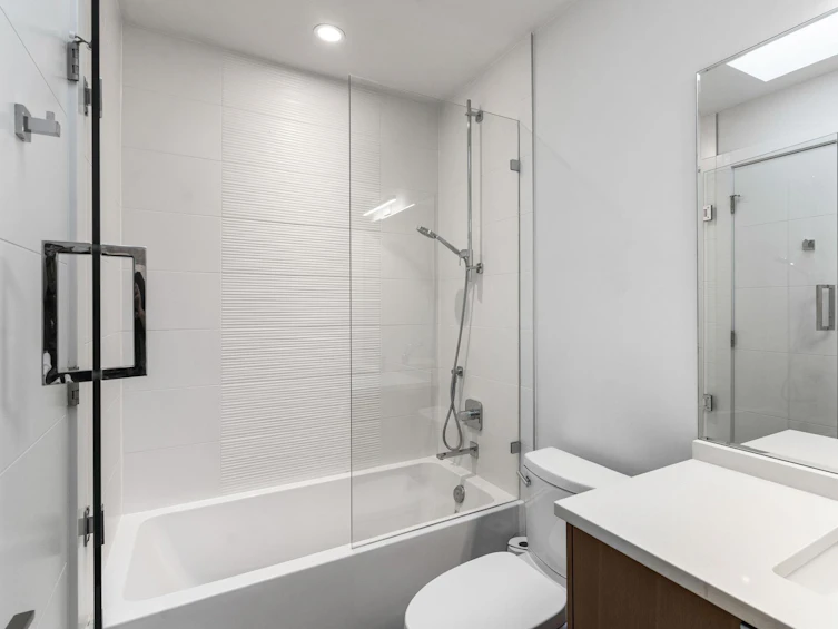 2825 Edgemont Boulevard, North Vancouver, BC, V7R 2N3 - 20