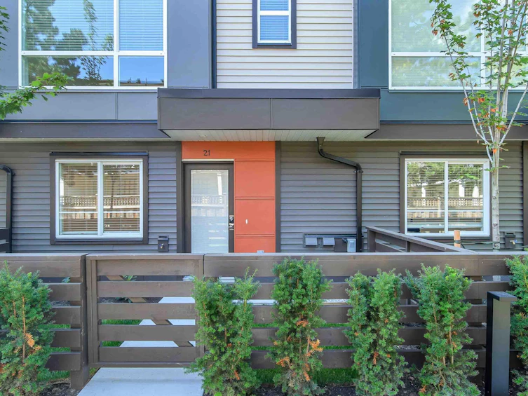 21-18887 72a Avenue, Surrey, BC, V4N 6W4 - 2