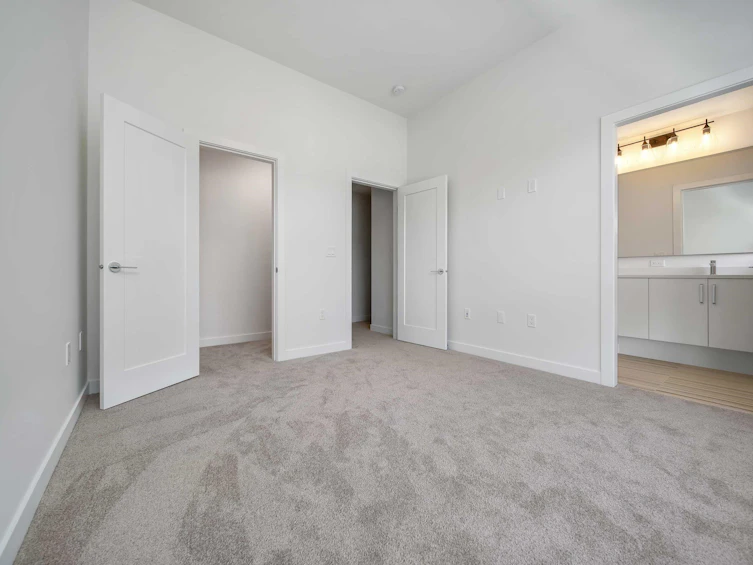 21-18887 72a Avenue, Surrey, BC, V4N 6W4 - 9