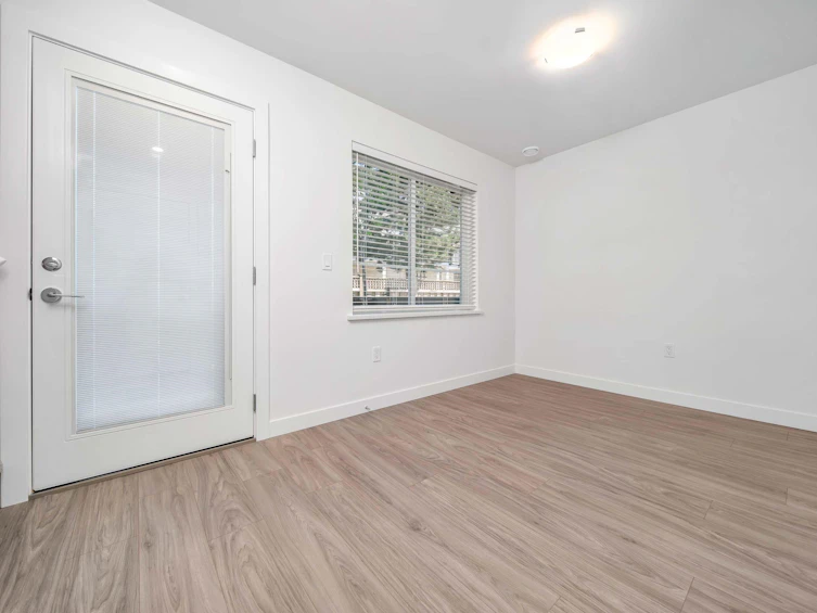 21-18887 72a Avenue, Surrey, BC, V4N 6W4 - 18