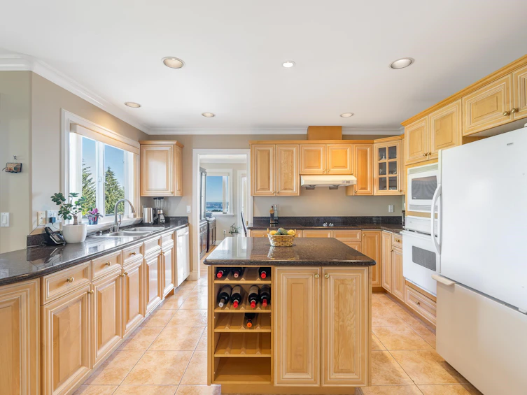 1440 Sandhurst Place, West Vancouver, BC, V7S 2P3 - 9