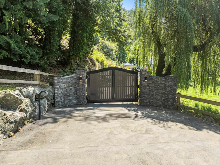 41056 Belrose Road, Abbotsford, BC, V3G 2M9 - 17