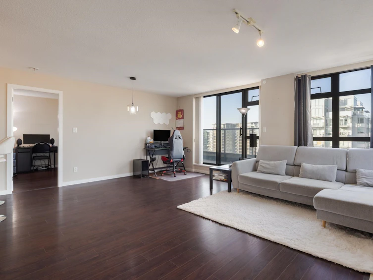 1301-8120 Lansdowne Road, Richmond, BC, V6X 0A1 - 3