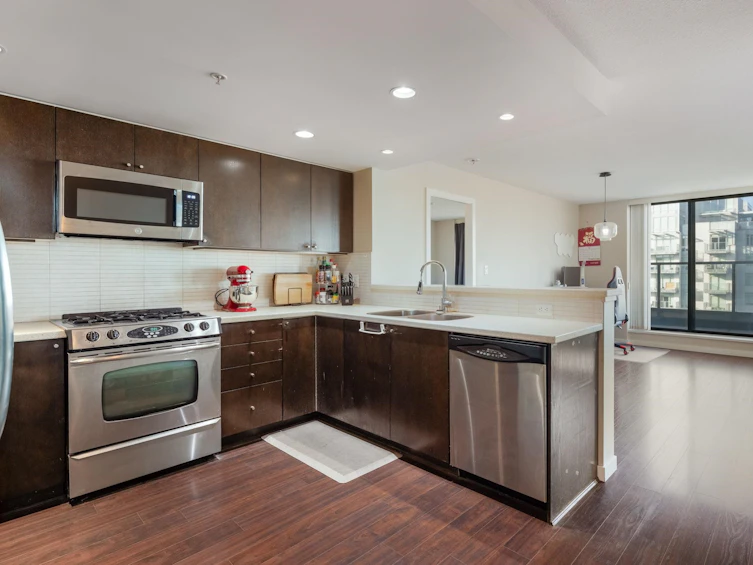 1301-8120 Lansdowne Road, Richmond, BC, V6X 0A1 - 8