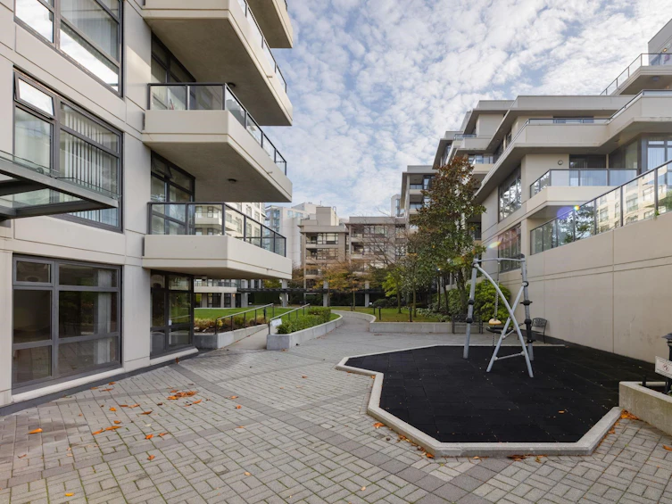 1301-8120 Lansdowne Road, Richmond, BC, V6X 0A1 - 35