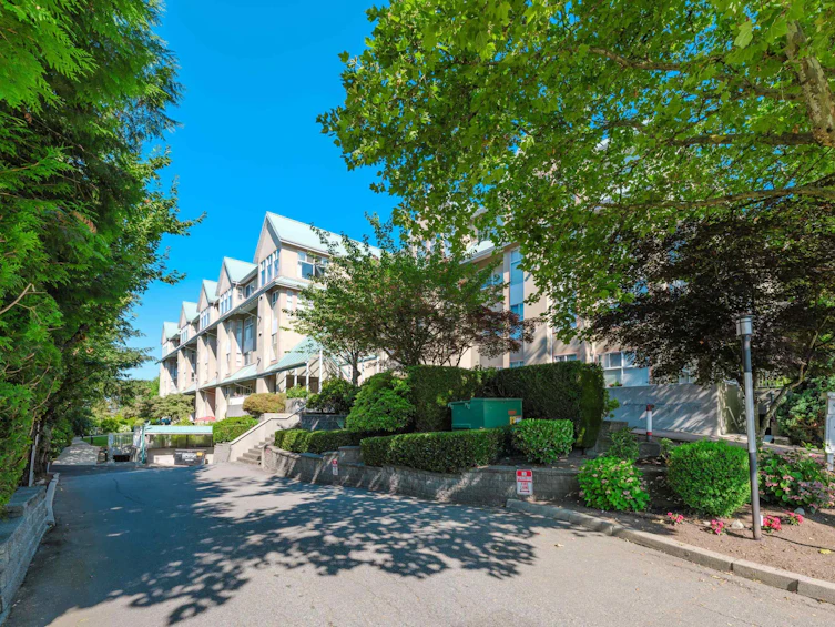 213-11609 227 Street, Maple Ridge, BC, V2X 2L9 - 2