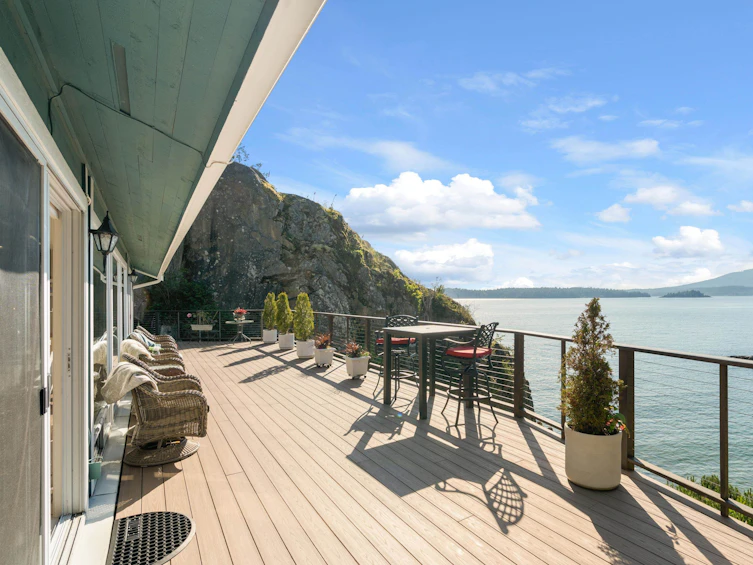 584 Holdings Road, Bowen Island, BC, V0N 1G2 - 23