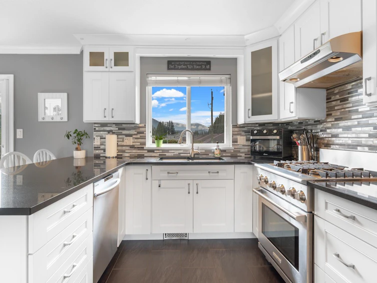 459 Alder Avenue, Harrison Hot Springs, BC, V0M 1K0 - 10