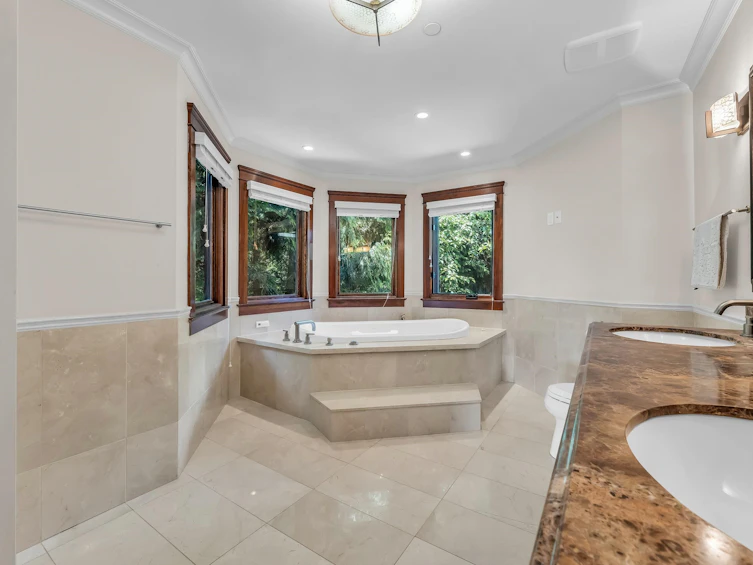 2673 Finch Hill, West Vancouver, BC, V7S 3H3 - 25
