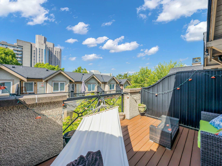 2937 Laurel Street, Vancouver, BC, V5Z 3T4 - 24