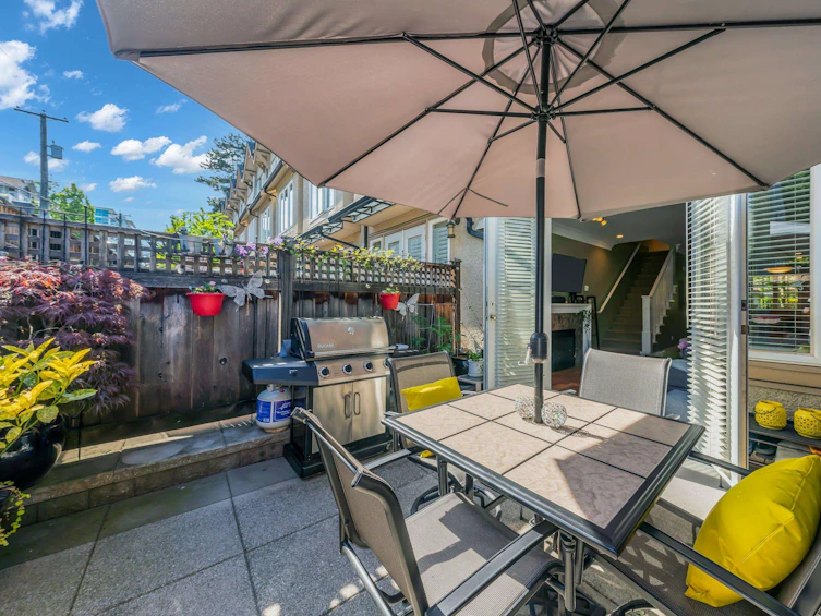 2937 Laurel Street, Vancouver, BC, V5Z 3T4 - 2