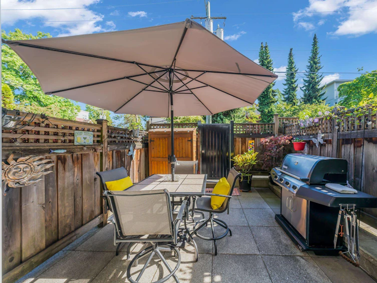 2937 Laurel Street, Vancouver, BC, V5Z 3T4 - 4