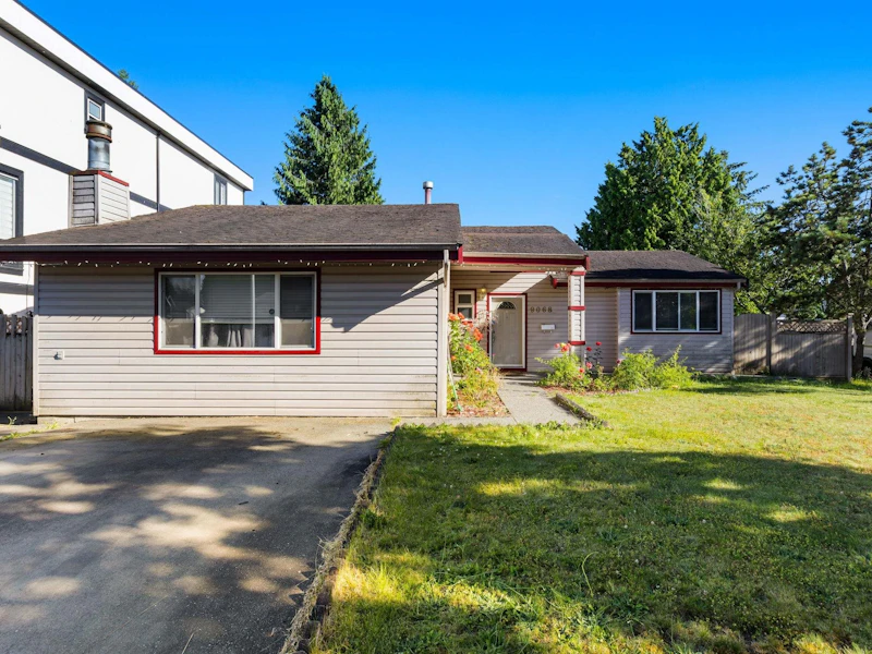 9068 Buchanan Place, Surrey BC V3V 6E4