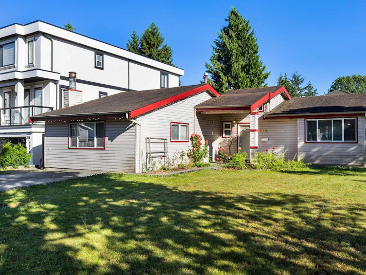9068 Buchanan Place, Surrey, BC, V3V 6E4 - 3
