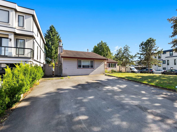 9068 Buchanan Place, Surrey, BC, V3V 6E4 - 5