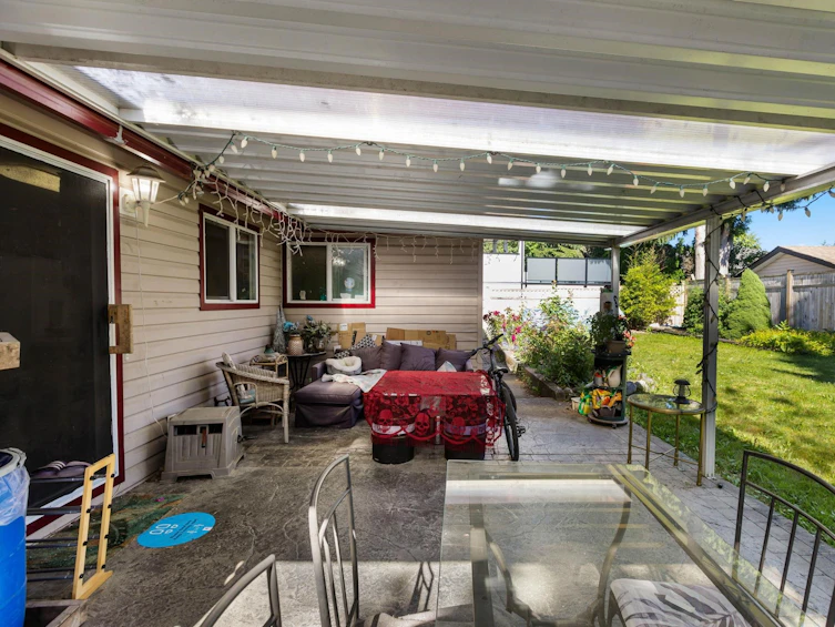 9068 Buchanan Place, Surrey, BC, V3V 6E4 - 11