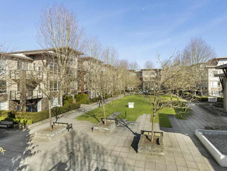 221-15988 26, Surrey, BC, V3Z 5K3 - 32