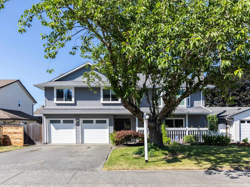 21223 94a Avenue, Langley BC V1M 1M6