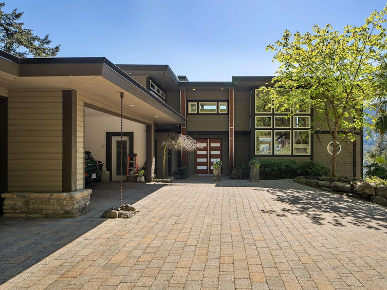 370 David Road, Bowen Island, BC, V0N 1G1 - 2