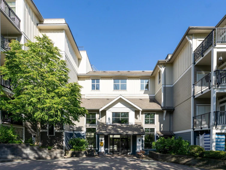 201-13897 Fraser, Surrey, BC, V3T 0G8 - 17