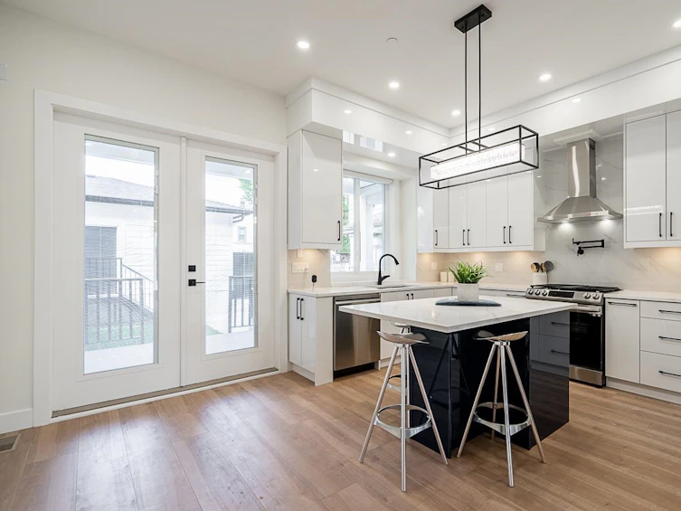 1-133 Debeck Street, New Westminster, BC, V3L 3H7 - 8