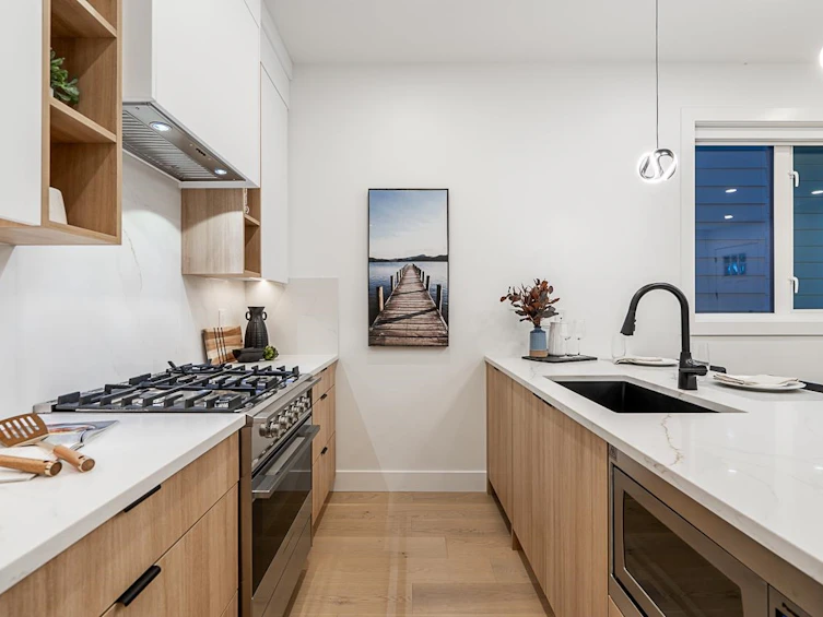 1-2715 E Pender Street, Vancouver, BC, V5K 2B9 - 7