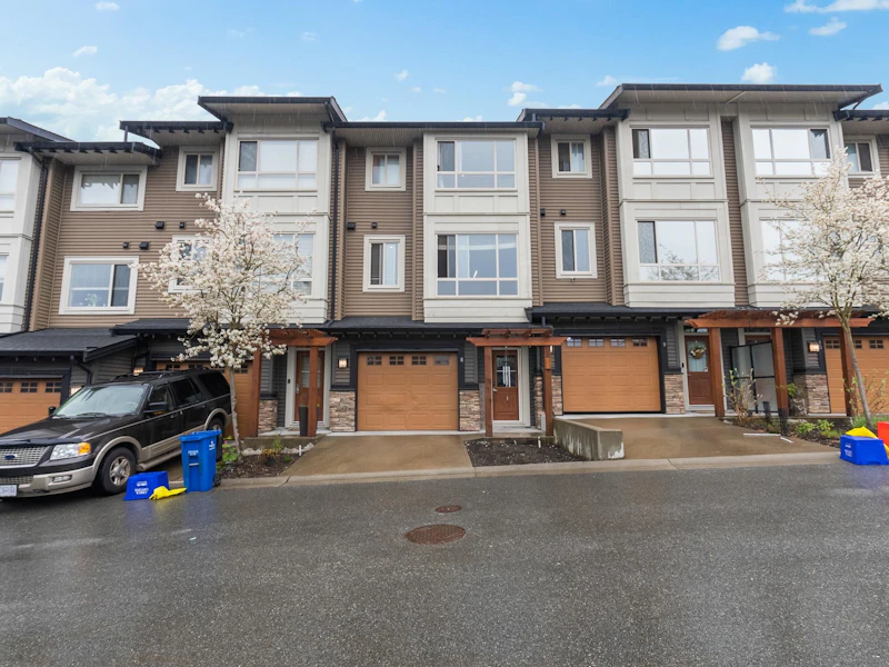8 - 23986 104th Avenue, Maple Ridge BC V2W 0G8