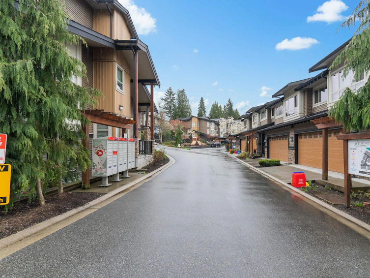 8-23986 104 Avenue, Maple Ridge, BC, V2W 0G8 - 3