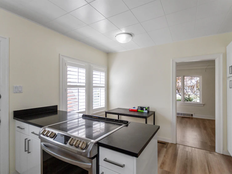2864 W 32 Avenue, Vancouver, BC, V6L 2B6 - 11