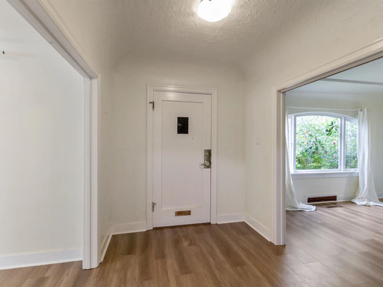 2864 W 32 Avenue, Vancouver, BC, V6L 2B6 - 4