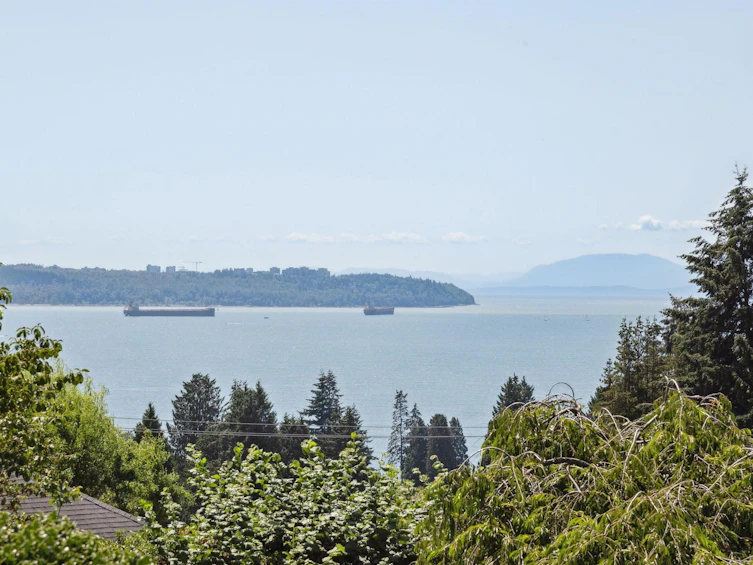 2136 Nelson Avenue, West Vancouver, BC, V7V 2P7