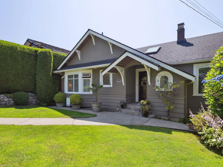 2136 Nelson Avenue, West Vancouver, BC, V7V 2P7 - 2