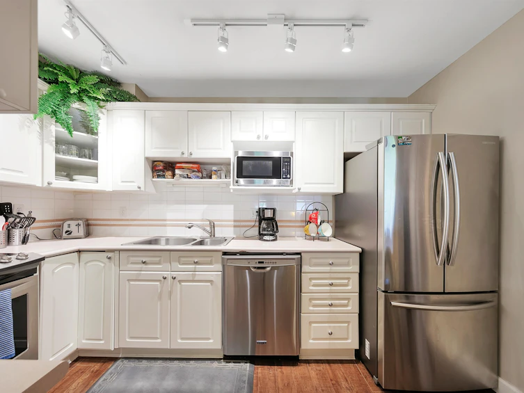 307-128 W 8th Street, North Vancouver, BC, V7M 3M1 - 9