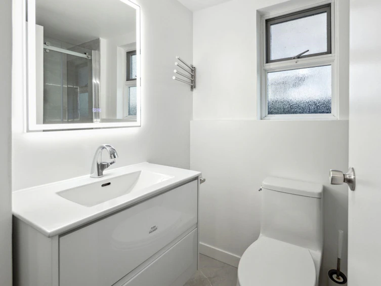 448 East 18th Avenue, Vancouver, BC, V5V 1G1 - 15