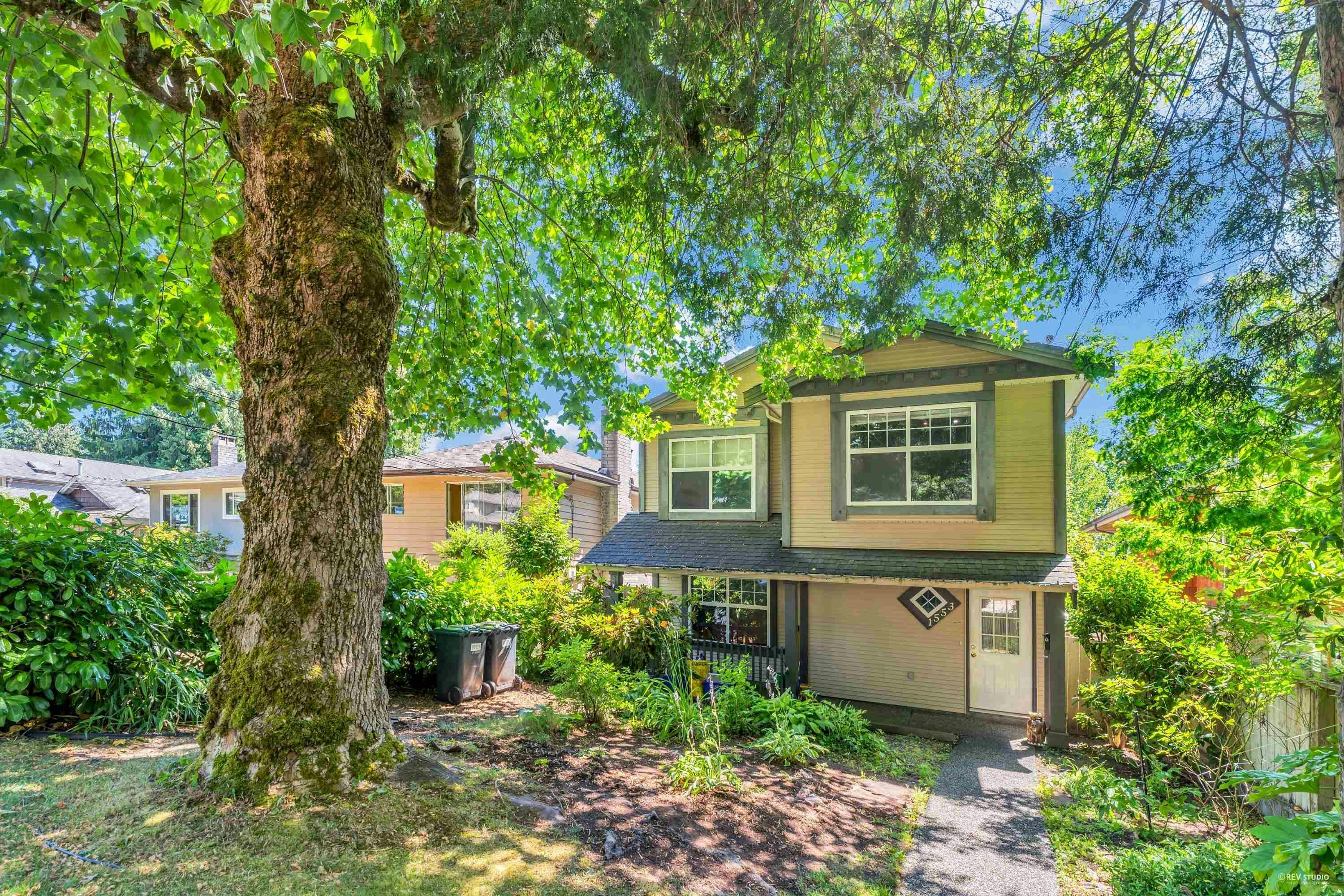 1553 Burrill Avenue, North Vancouver, BC, V7K 1L8