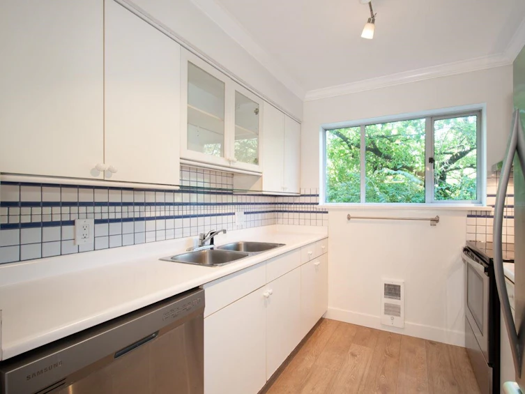 202-592 West 16th Avenue, Vancouver, BC, V5Z 1S4 - 8