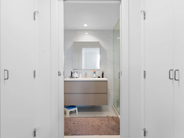 205-8188 Fraser Street, Vancouver, BC, V5X 0J8 - 21