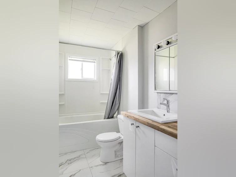 15 Saguenay Street, Kitimat, BC, V8C 1W7 - 7