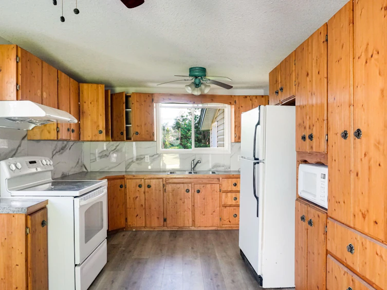 15 Saguenay Street, Kitimat, BC, V8C 1W7 - 11