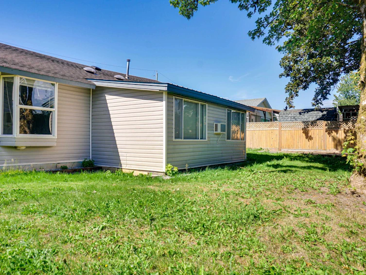 15 Saguenay Street, Kitimat, BC, V8C 1W7 - 14