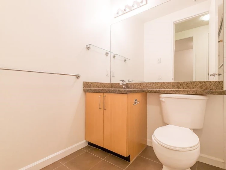 101-2065 W 12th Avenue, Vancouver, BC, V6J 5L9 - 8