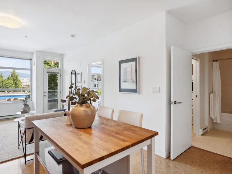 304-2828 Main Street, Vancouver, BC, V5T 3G2 - 4