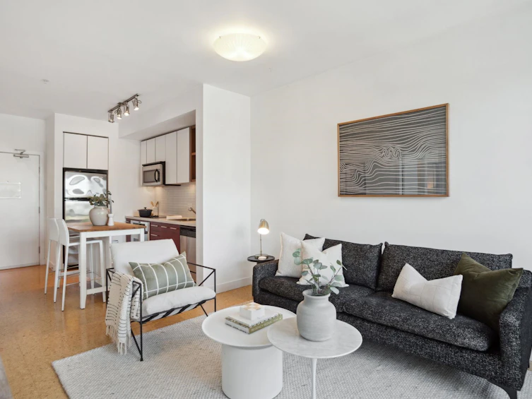 304-2828 Main Street, Vancouver, BC, V5T 3G2 - 6