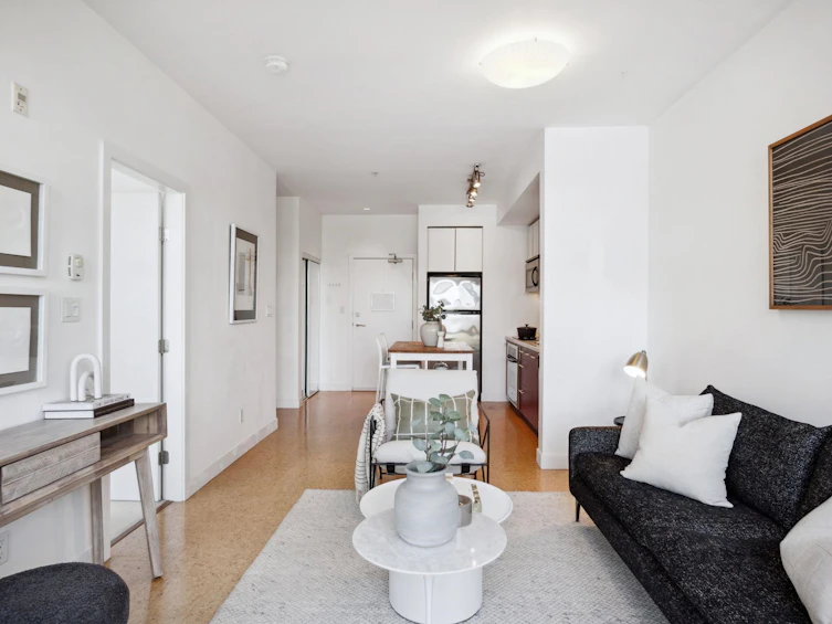 304-2828 Main Street, Vancouver, BC, V5T 3G2 - 8