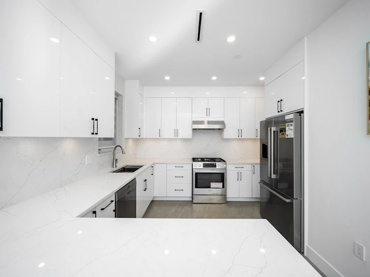 2858 E 4th Avenue, Vancouver, BC, V5M 1K8 - 8