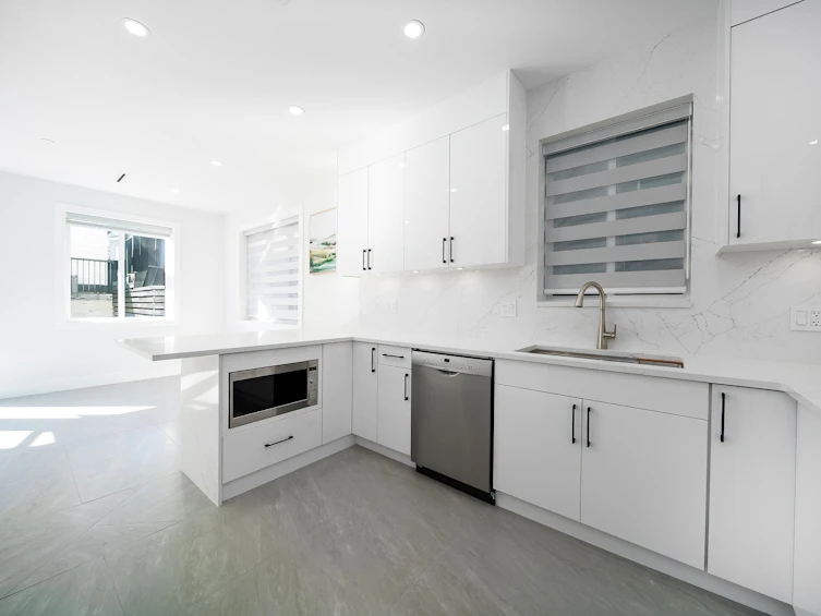 2858 E 4th Avenue, Vancouver, BC, V5M 1K8 - 11