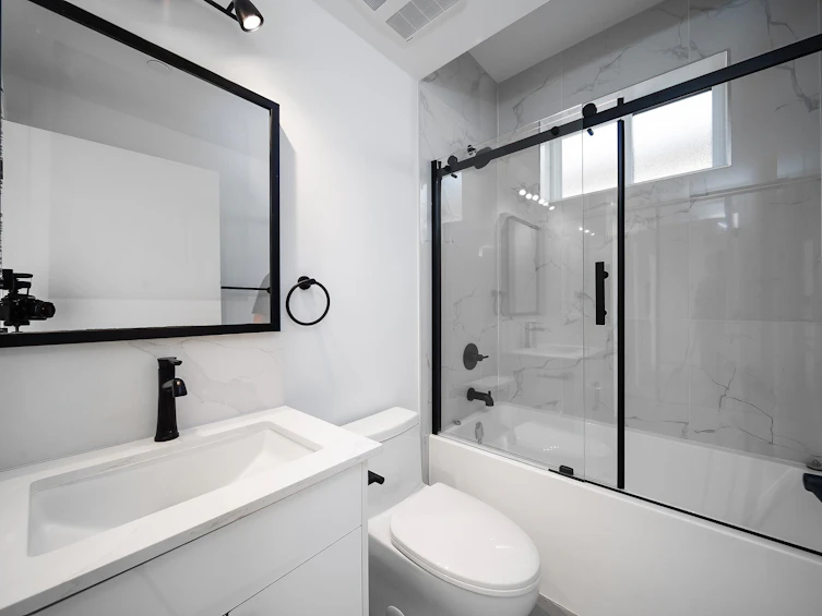 2858 E 4th Avenue, Vancouver, BC, V5M 1K8 - 22